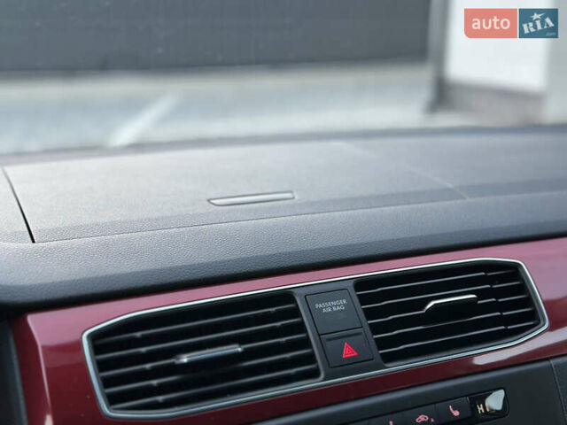 Красный Фольксваген Кадди, объемом двигателя 2 л и пробегом 246 тыс. км за 15950 $, фото 40 на Automoto.ua