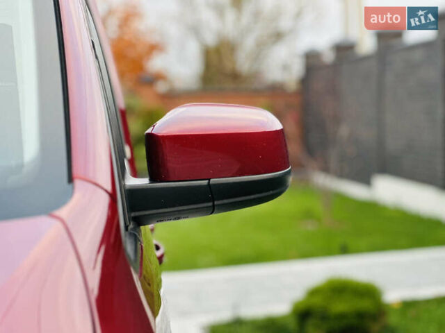 Красный Фольксваген Кадди, объемом двигателя 2 л и пробегом 246 тыс. км за 15950 $, фото 21 на Automoto.ua