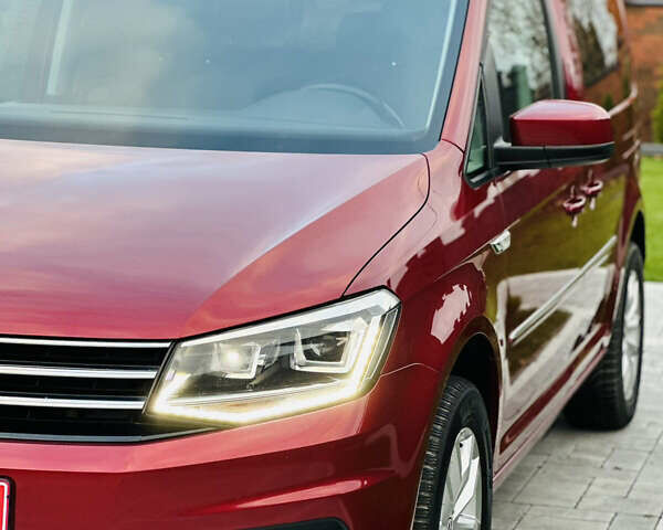 Красный Фольксваген Кадди, объемом двигателя 2 л и пробегом 246 тыс. км за 15950 $, фото 16 на Automoto.ua