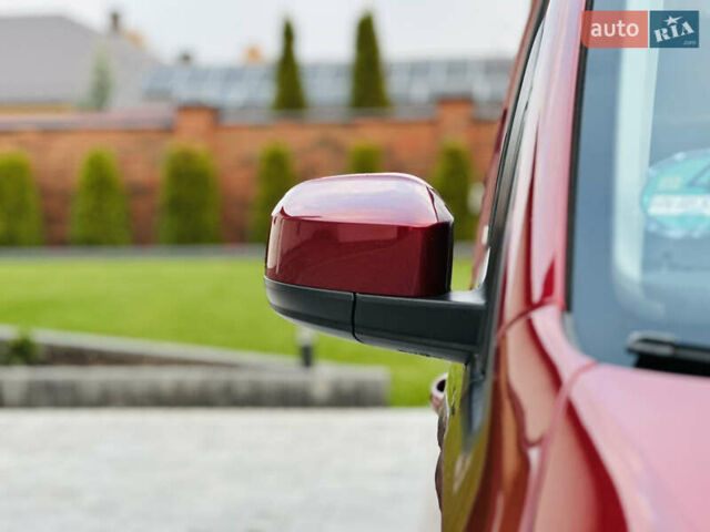 Красный Фольксваген Кадди, объемом двигателя 2 л и пробегом 246 тыс. км за 15950 $, фото 22 на Automoto.ua