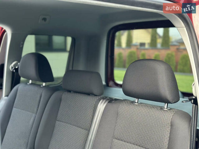 Красный Фольксваген Кадди, объемом двигателя 2 л и пробегом 246 тыс. км за 15950 $, фото 58 на Automoto.ua