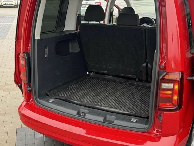 Червоний Фольксваген Кадді, об'ємом двигуна 2 л та пробігом 258 тис. км за 9200 $, фото 12 на Automoto.ua