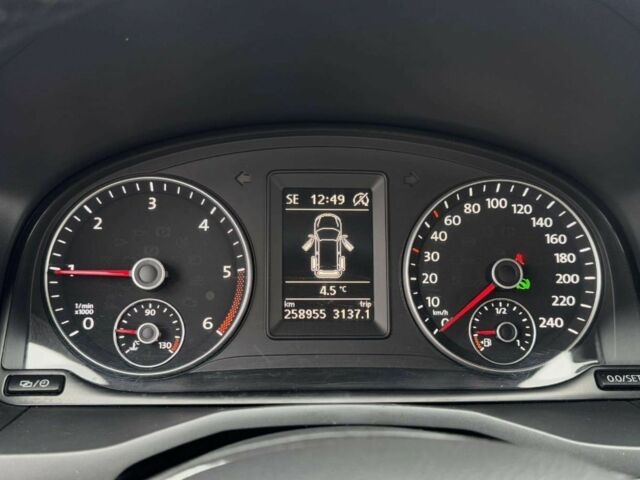 Червоний Фольксваген Кадді, об'ємом двигуна 2 л та пробігом 258 тис. км за 9200 $, фото 22 на Automoto.ua