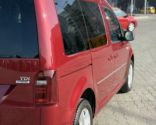 Красный Фольксваген Кадди, объемом двигателя 2 л и пробегом 183 тыс. км за 14700 $, фото 21 на Automoto.ua