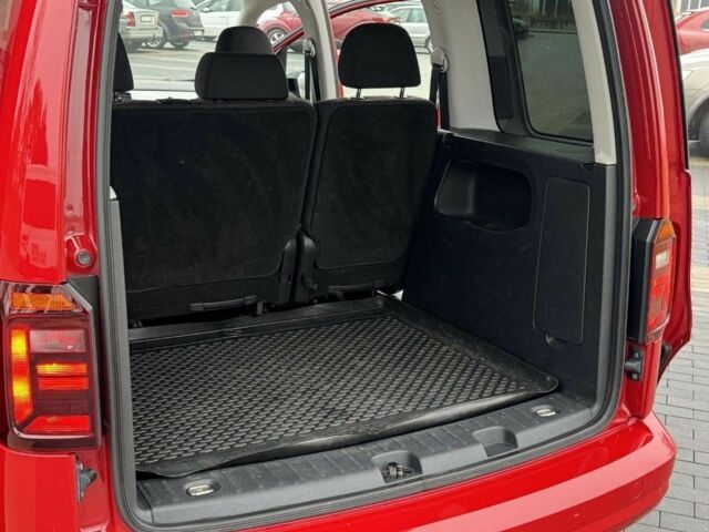 Червоний Фольксваген Кадді, об'ємом двигуна 2 л та пробігом 258 тис. км за 9200 $, фото 11 на Automoto.ua