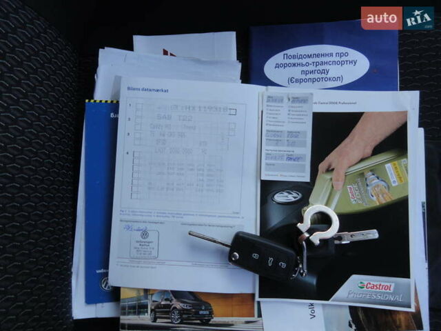 Червоний Фольксваген Кадді, об'ємом двигуна 2 л та пробігом 164 тис. км за 16450 $, фото 44 на Automoto.ua