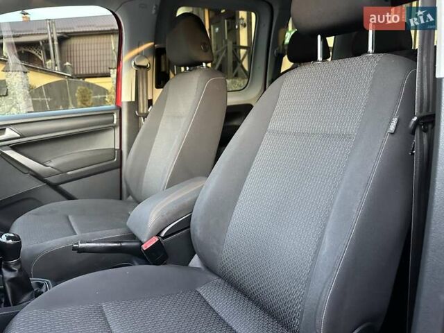 Красный Фольксваген Кадди, объемом двигателя 1.97 л и пробегом 218 тыс. км за 13550 $, фото 33 на Automoto.ua