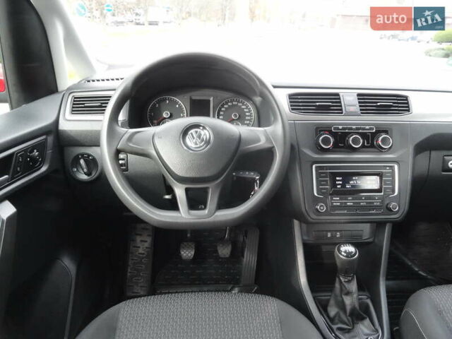 Червоний Фольксваген Кадді, об'ємом двигуна 2 л та пробігом 164 тис. км за 16450 $, фото 28 на Automoto.ua