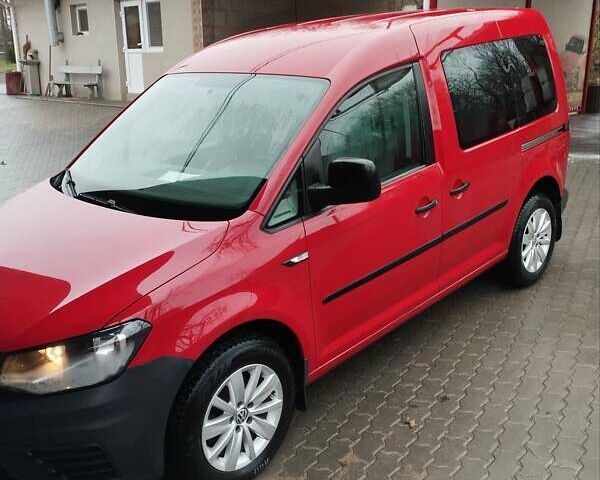 Червоний Фольксваген Кадді, об'ємом двигуна 2 л та пробігом 247 тис. км за 11800 $, фото 3 на Automoto.ua