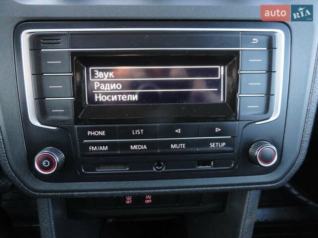 Червоний Фольксваген Кадді, об'ємом двигуна 2 л та пробігом 164 тис. км за 16450 $, фото 32 на Automoto.ua