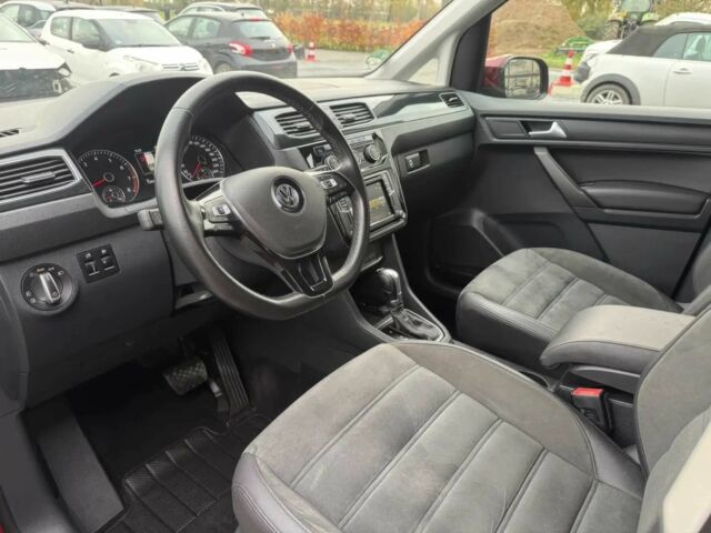 Червоний Фольксваген Кадді, об'ємом двигуна 1.4 л та пробігом 40 тис. км за 11000 $, фото 7 на Automoto.ua