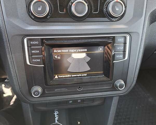 Красный Фольксваген Кадди, объемом двигателя 1.97 л и пробегом 184 тыс. км за 17700 $, фото 14 на Automoto.ua