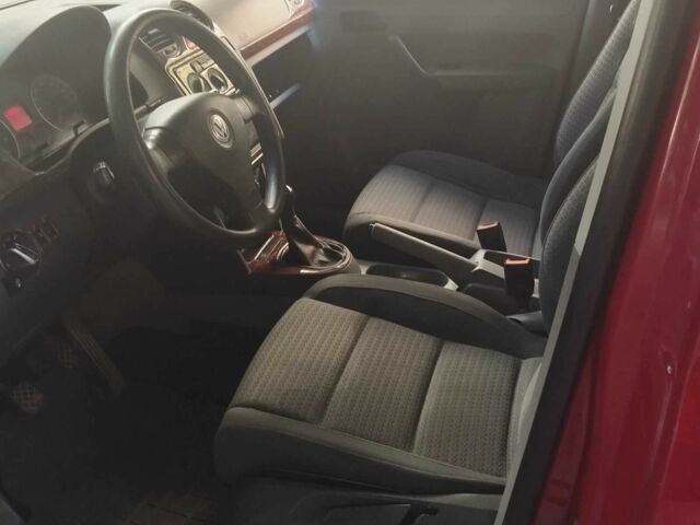 Фольксваген Кадди 2010 в Виннице на Automoto.ua Красный Фольксваген Кадди, объемом двигателя 1.6 л и пробегом 280 тыс. км за 7650 $, фото 10 на Automoto.ua