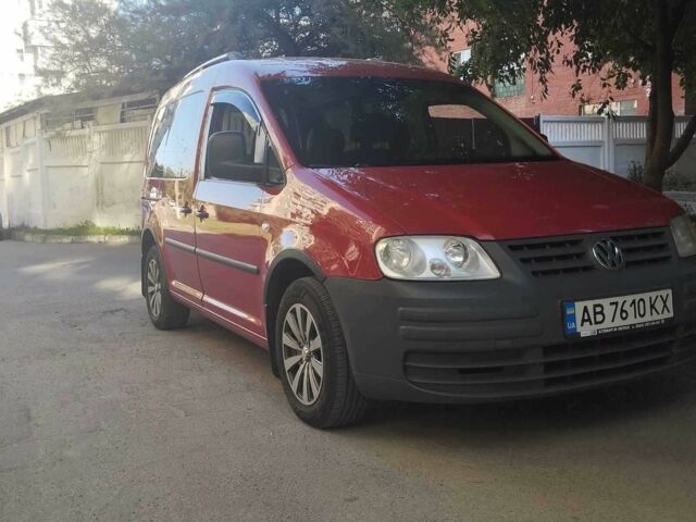 Фольксваген Кадди 2010 в Виннице на Automoto.ua Красный Фольксваген Кадди, объемом двигателя 1.6 л и пробегом 280 тыс. км за 7650 $, фото 2 на Automoto.ua