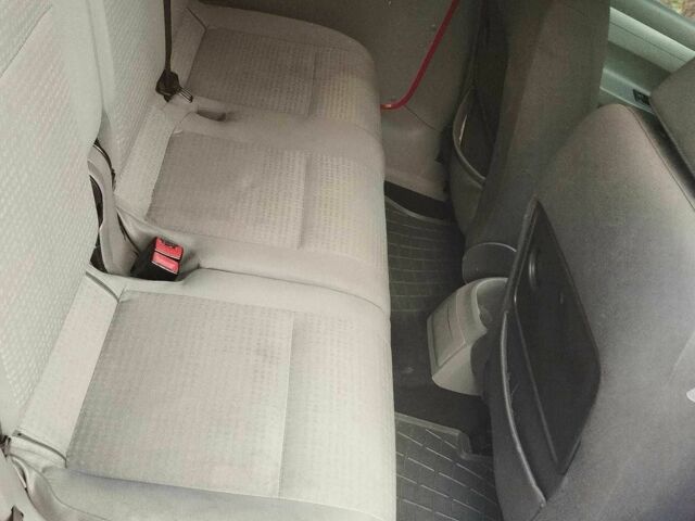 Фольксваген Кадди 2010 в Виннице на Automoto.ua Красный Фольксваген Кадди, объемом двигателя 1.6 л и пробегом 280 тыс. км за 7650 $, фото 20 на Automoto.ua