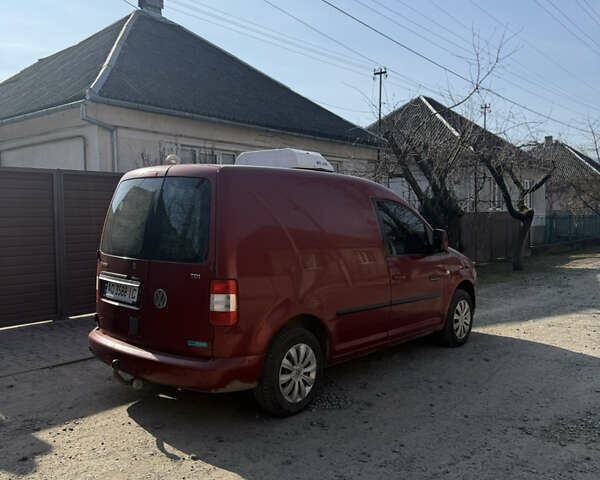 Красный Фольксваген Кадди, объемом двигателя 1.9 л и пробегом 380 тыс. км за 7900 $, фото 2 на Automoto.ua