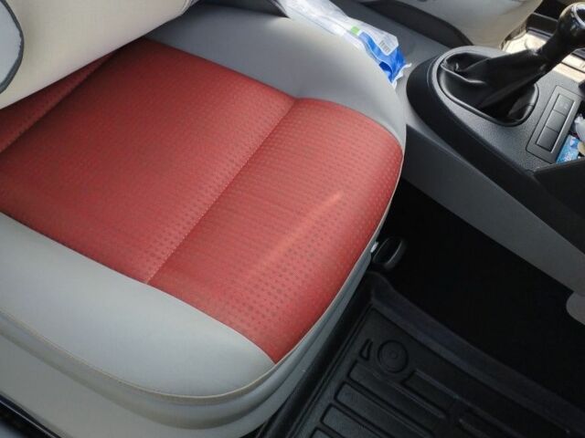 Красный Фольксваген Кадди, объемом двигателя 1.4 л и пробегом 297 тыс. км за 5900 $, фото 11 на Automoto.ua