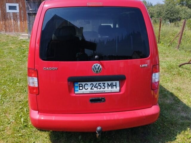 Красный Фольксваген Кадди, объемом двигателя 1.4 л и пробегом 297 тыс. км за 5900 $, фото 2 на Automoto.ua