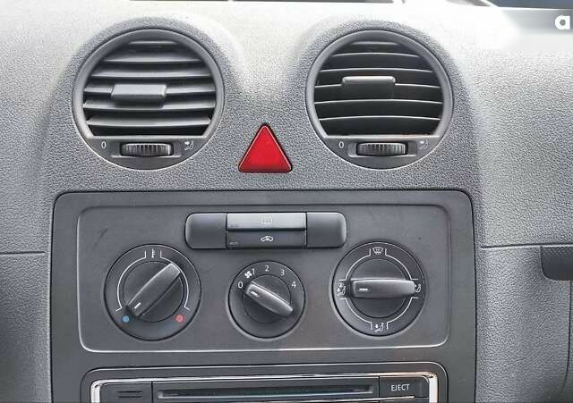 Фольксваген Кадді, об'ємом двигуна 2 л та пробігом 177 тис. км за 9500 $, фото 13 на Automoto.ua