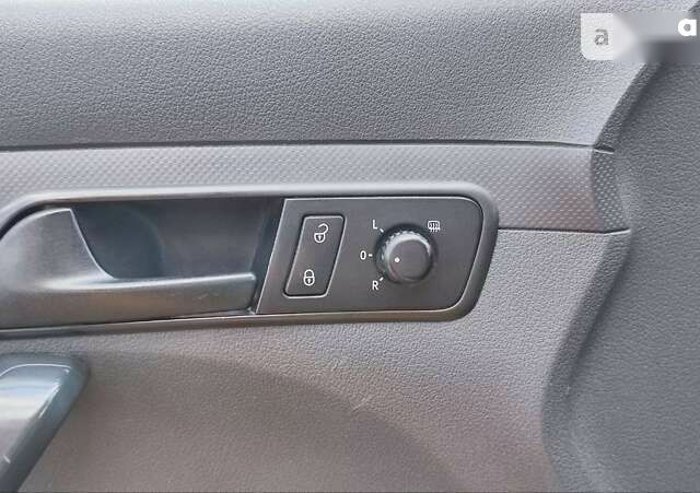 Фольксваген Кадді, об'ємом двигуна 2 л та пробігом 177 тис. км за 9500 $, фото 7 на Automoto.ua