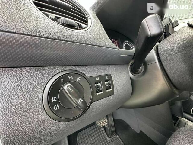 Фольксваген Кадди, объемом двигателя 1.6 л и пробегом 134 тыс. км за 16999 $, фото 13 на Automoto.ua