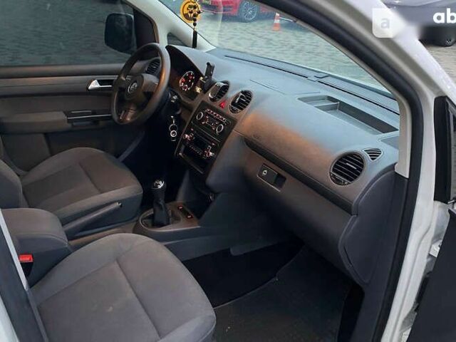 Фольксваген Кадди, объемом двигателя 1.6 л и пробегом 149 тыс. км за 12500 $, фото 13 на Automoto.ua