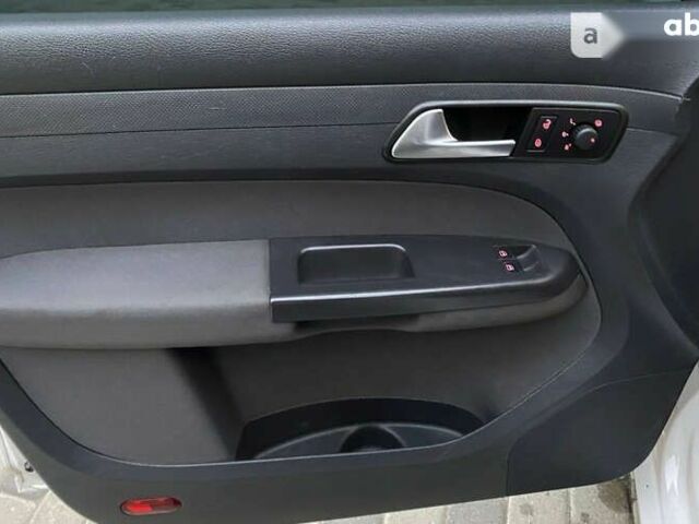 Фольксваген Кадди, объемом двигателя 1.6 л и пробегом 149 тыс. км за 12500 $, фото 7 на Automoto.ua