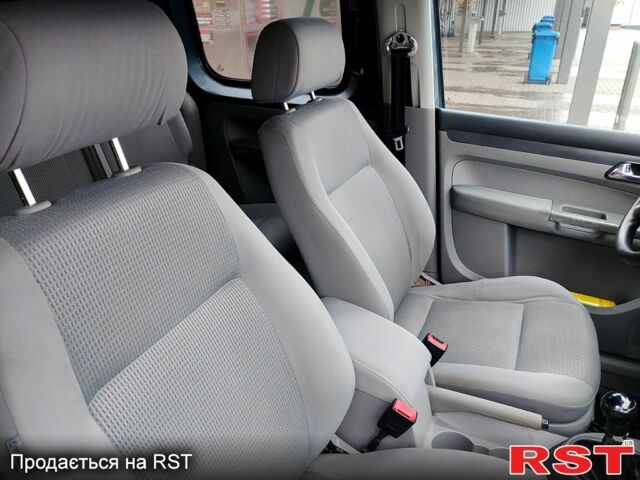 Фольксваген Кадди, объемом двигателя 1.6 л и пробегом 220 тыс. км за 7000 $, фото 10 на Automoto.ua