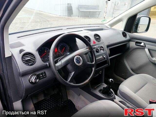 Фольксваген Кадди, объемом двигателя 1.6 л и пробегом 220 тыс. км за 7000 $, фото 9 на Automoto.ua