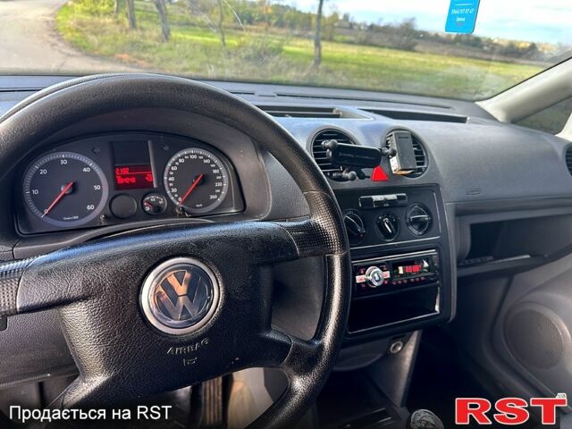 Фольксваген Кадди, объемом двигателя 2 л и пробегом 260 тыс. км за 3750 $, фото 7 на Automoto.ua