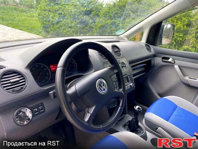Фольксваген Кадди, объемом двигателя 1.6 л и пробегом 228 тыс. км за 6600 $, фото 6 на Automoto.ua