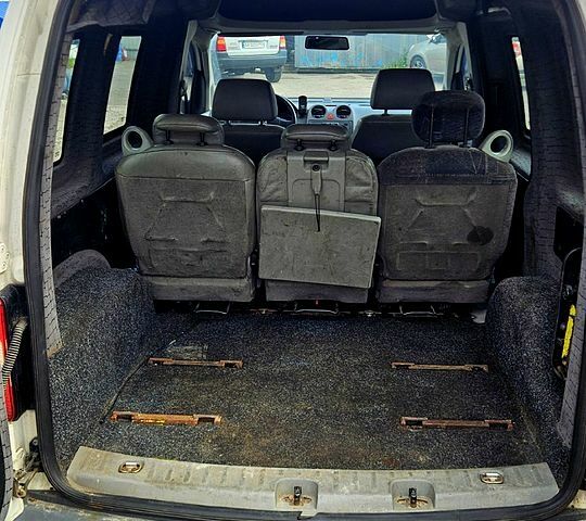 Фольксваген Кадди, объемом двигателя 1.9 л и пробегом 390 тыс. км за 5600 $, фото 7 на Automoto.ua