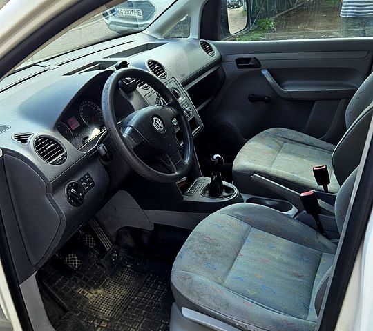 Фольксваген Кадди, объемом двигателя 1.9 л и пробегом 390 тыс. км за 5600 $, фото 1 на Automoto.ua