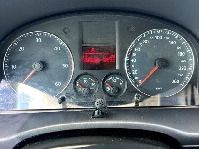 Фольксваген Кадди, объемом двигателя 2 л и пробегом 210 тыс. км за 8000 $, фото 6 на Automoto.ua