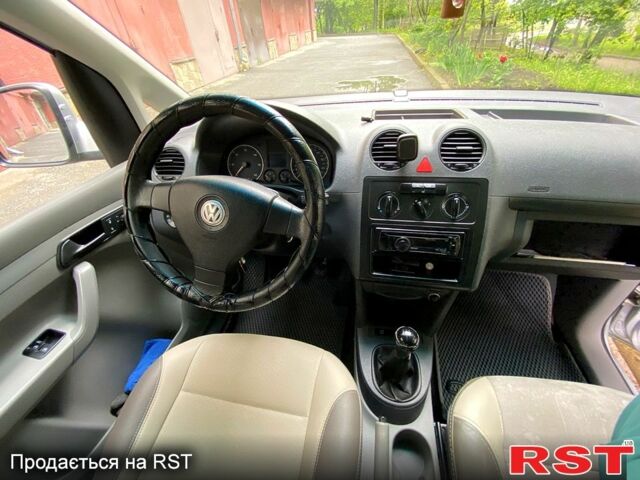 Фольксваген Кадди, объемом двигателя 1.9 л и пробегом 332 тыс. км за 7400 $, фото 11 на Automoto.ua