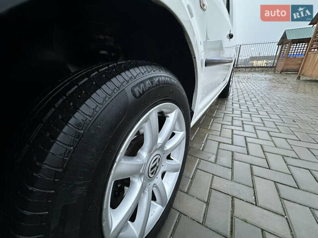 Фольксваген Кадди, объемом двигателя 1.2 л и пробегом 169 тыс. км за 5900 $, фото 13 на Automoto.ua