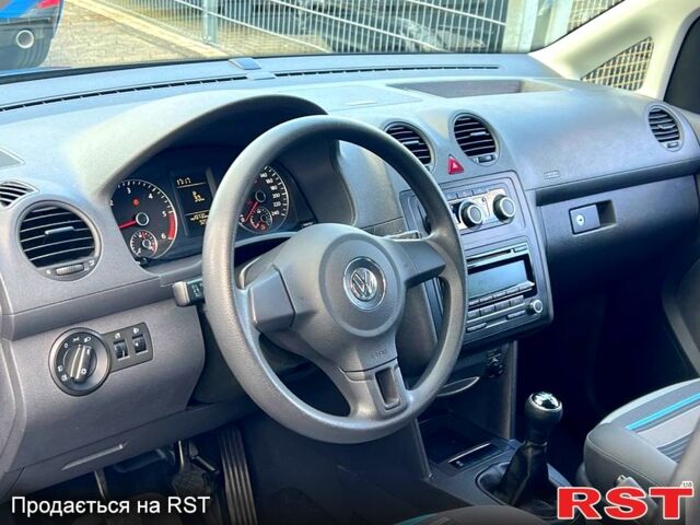 Фольксваген Кадди, объемом двигателя 1.6 л и пробегом 175 тыс. км за 8800 $, фото 8 на Automoto.ua