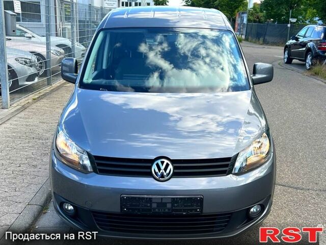 Фольксваген Кадди, объемом двигателя 1.6 л и пробегом 175 тыс. км за 8800 $, фото 1 на Automoto.ua