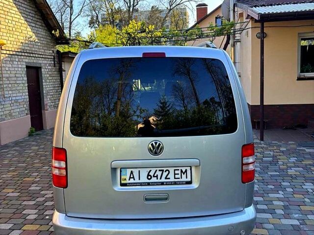 Фольксваген Кадди, объемом двигателя 2 л и пробегом 304 тыс. км за 10000 $, фото 3 на Automoto.ua