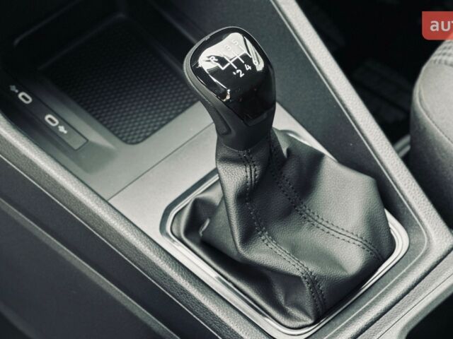 купить новое авто Фольксваген Кадди 2025 года от официального дилера Автодім Атлант на Вацлава Гавела Фольксваген фото