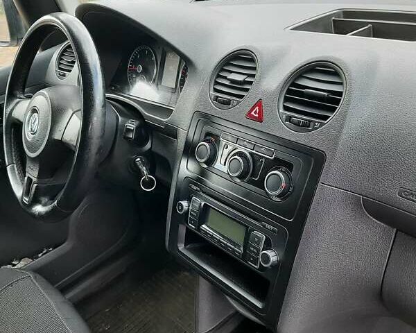 Фольксваген Кадді, об'ємом двигуна 1.6 л та пробігом 223 тис. км за 6000 $, фото 12 на Automoto.ua