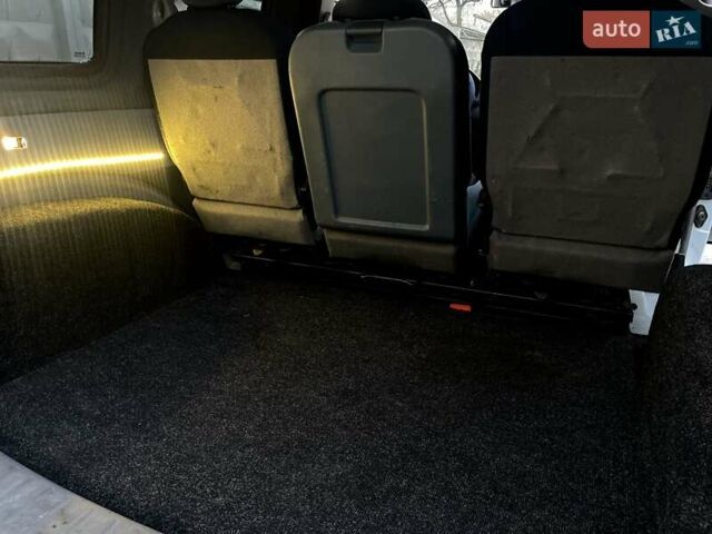 Фольксваген Кадди, объемом двигателя 0 л и пробегом 277 тыс. км за 5500 $, фото 22 на Automoto.ua