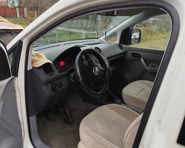 Фольксваген Кадди, объемом двигателя 2 л и пробегом 236 тыс. км за 5200 $, фото 9 на Automoto.ua