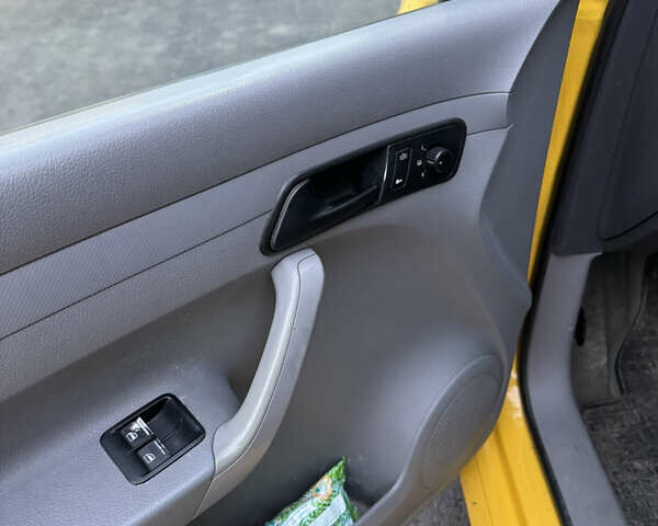 Фольксваген Кадди, объемом двигателя 0 л и пробегом 334 тыс. км за 3600 $, фото 10 на Automoto.ua