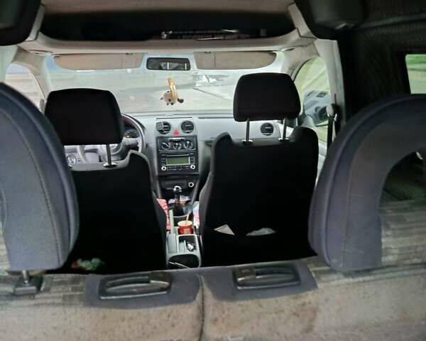 Фольксваген Кадди, объемом двигателя 1.9 л и пробегом 388 тыс. км за 4500 $, фото 5 на Automoto.ua