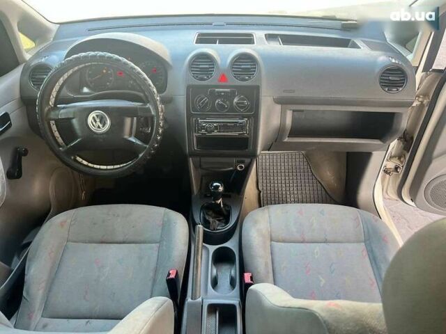 Фольксваген Кадди, объемом двигателя 1.6 л и пробегом 394 тыс. км за 3850 $, фото 11 на Automoto.ua