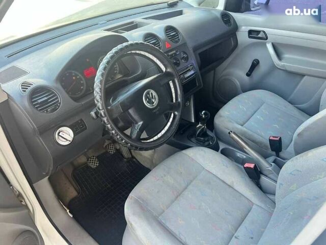Фольксваген Кадди, объемом двигателя 1.6 л и пробегом 394 тыс. км за 3850 $, фото 14 на Automoto.ua
