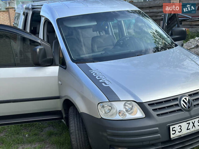 Фольксваген Кадди, объемом двигателя 2 л и пробегом 200 тыс. км за 7400 $, фото 12 на Automoto.ua