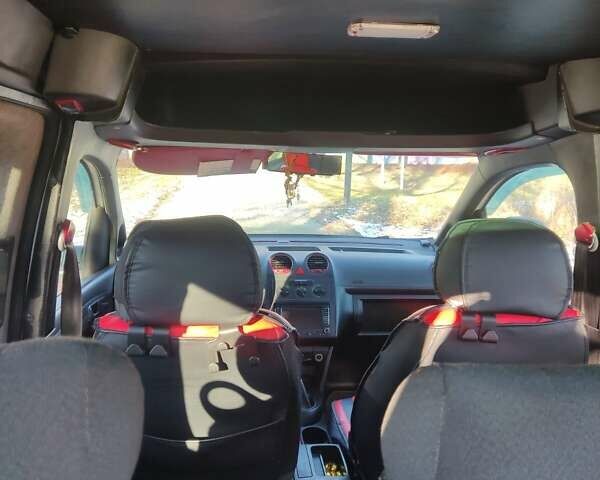 Фольксваген Кадди, объемом двигателя 2 л и пробегом 332 тыс. км за 5999 $, фото 4 на Automoto.ua