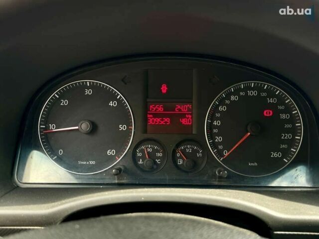 Фольксваген Кадди, объемом двигателя 2 л и пробегом 309 тыс. км за 7800 $, фото 26 на Automoto.ua